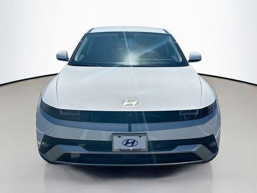 2025 Hyundai IONIQ 5 SE