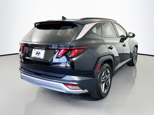 Phantom Black 2025 Hyundai TUCSON SEL