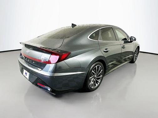 2022 Hyundai SONATA Limited