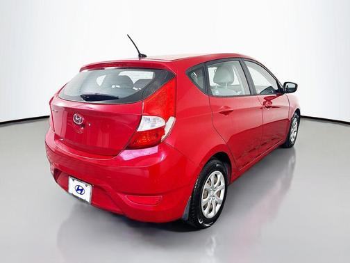 2013 Hyundai Accent GS