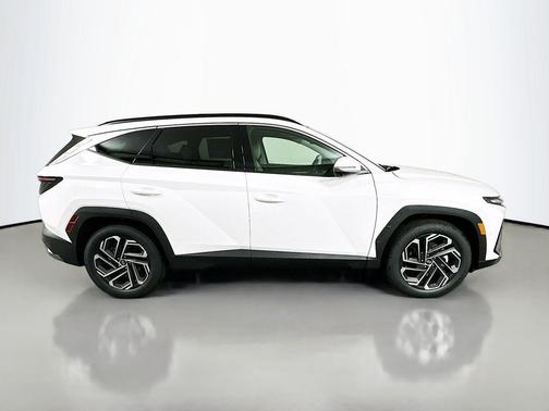 White Pearl 2026 Hyundai TUCSON Limited