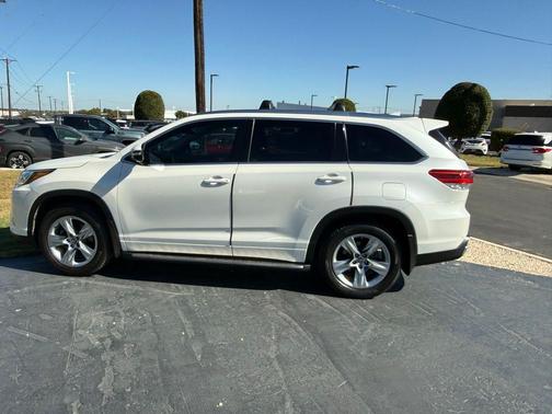 2017 Toyota Highlander Limited