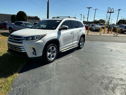 2017 Toyota Highlander Limited