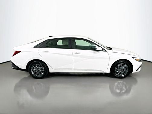 Serenity White Pearl 2026 Hyundai ELANTRA HEV Blue
