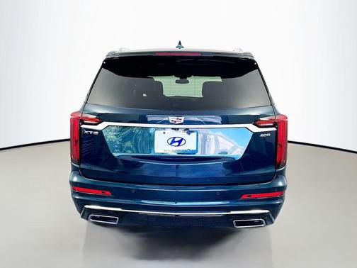 2025 Cadillac XT6 Premium Luxury FWD