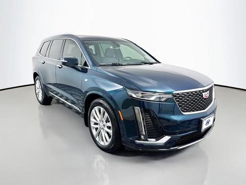 2025 Cadillac XT6 Premium Luxury FWD