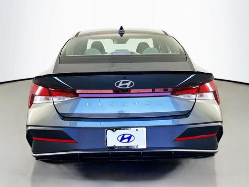 Amazon Gray 2026 Hyundai ELANTRA SEL Sport