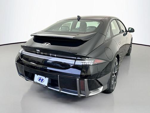 2025 Hyundai IONIQ 6 SEL