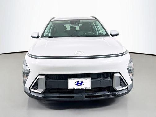 Cyber Gray Metallic 2025 Hyundai KONA SEL
