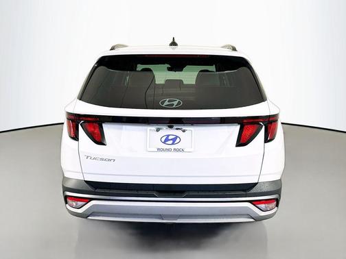 White Pearl 2026 Hyundai TUCSON SEL
