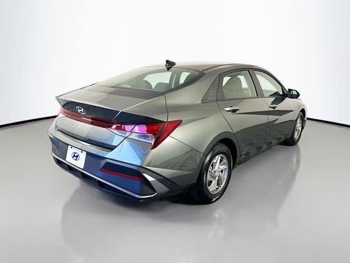 Gray 2026 Hyundai ELANTRA SE