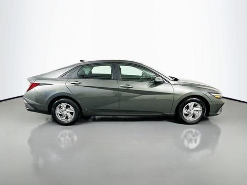 Gray 2026 Hyundai ELANTRA SE