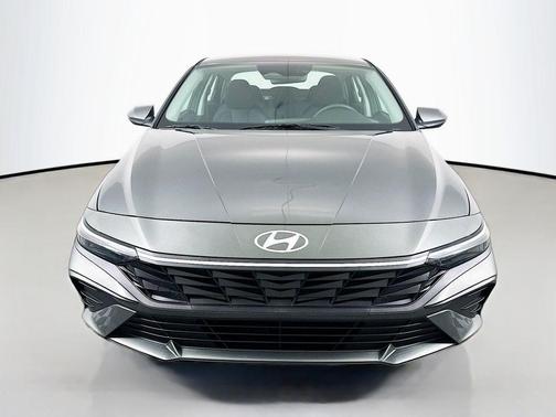 Gray 2026 Hyundai ELANTRA SE