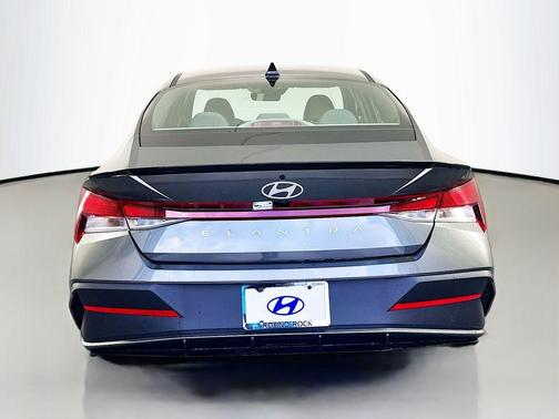 Amazon Gray 2026 Hyundai ELANTRA SEL Sport
