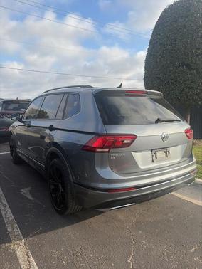 2021 Volkswagen Tiguan 2.0T SE R-Line Black