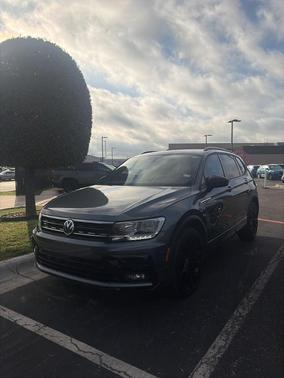 2021 Volkswagen Tiguan 2.0T SE R-Line Black