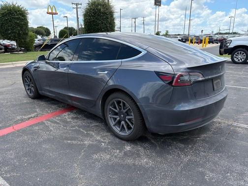 Silver 2019 Tesla Model 3 Long Range