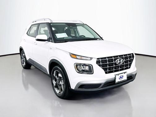 Lunar White 2026 Hyundai VENUE SEL