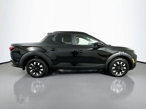 Phantom Black 2026 Hyundai SANTA CRUZ SEL