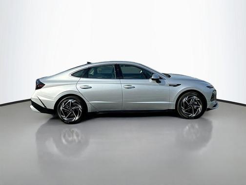 2025 Hyundai SONATA SEL Convenience
