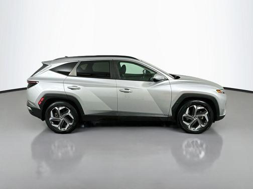 Shimmering Silver 2024 Hyundai TUCSON SEL