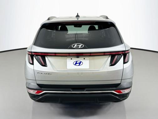 Shimmering Silver 2024 Hyundai TUCSON SEL