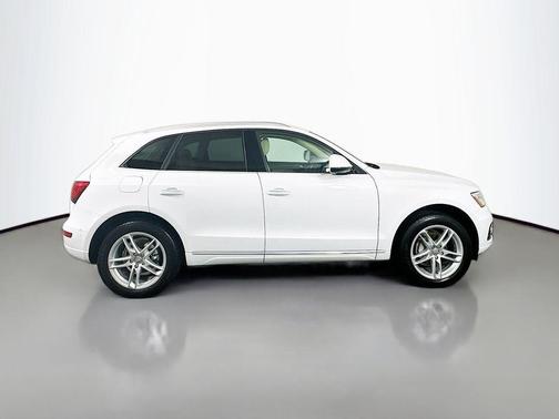 2017 Audi Q5 2.0T Premium Plus