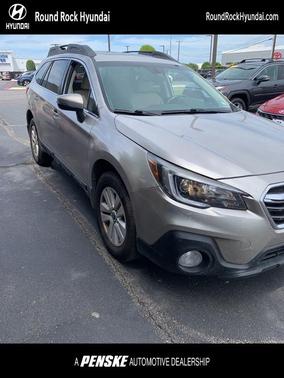 Tungsten Metallic 2019 Subaru Outback 2.5i Premium