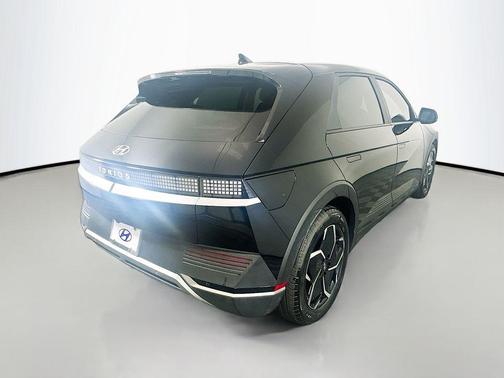 2022 Hyundai IONIQ 5 SEL