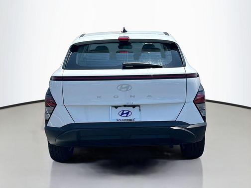 2025 Hyundai KONA SE