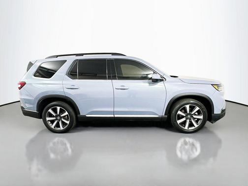 Modern Steel Metallic 2024 Honda Pilot Touring