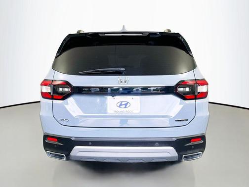 Modern Steel Metallic 2024 Honda Pilot Touring