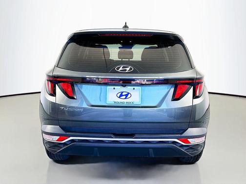 2022 Hyundai TUCSON SE