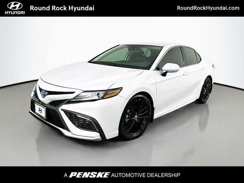 2022 Toyota Camry Hybrid XSE