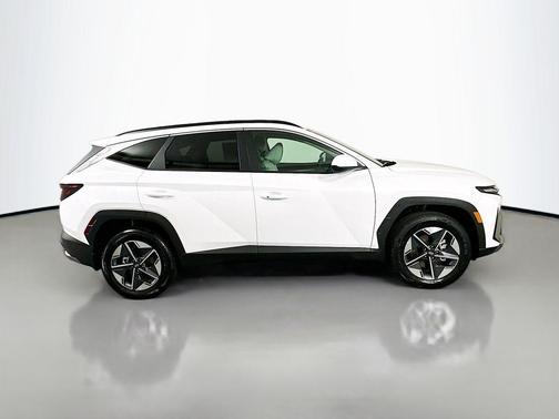 Pearl 2026 Hyundai TUCSON Hybrid SEL