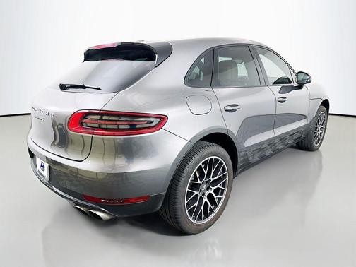 Gray Metallic 2018 Porsche Macan S