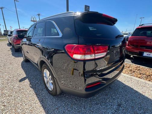 2018 Kia Sorento LX
