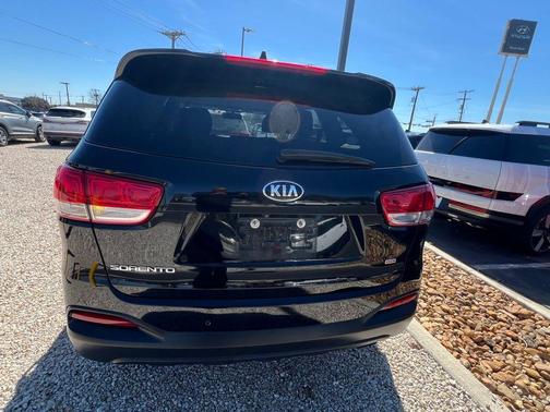 2018 Kia Sorento LX
