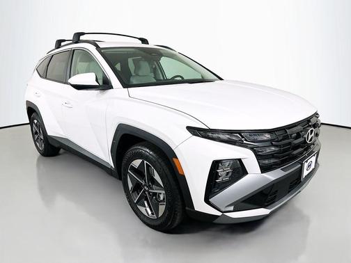 White Pearl 2026 Hyundai TUCSON SEL