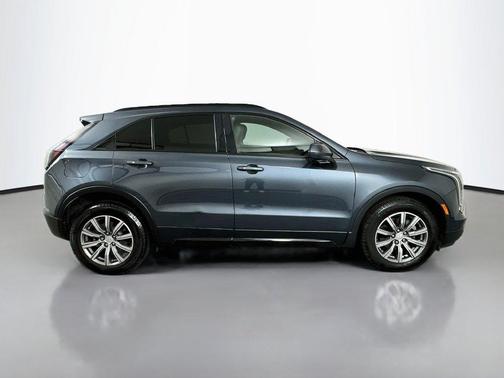 Shadow 2019 Cadillac XT4 Sport