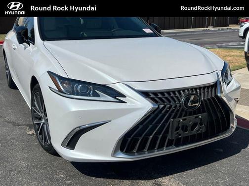 White Pearl 2024 Lexus ES 350 350