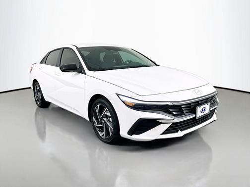 2025 Hyundai ELANTRA HEV SEL