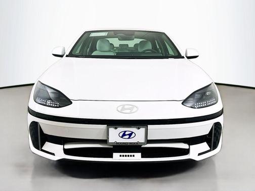 2025 Hyundai IONIQ 6 SEL