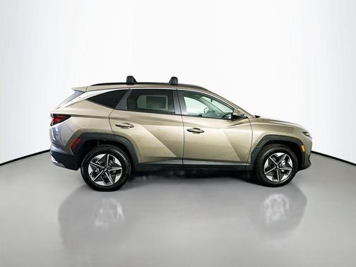 2026 Hyundai TUCSON Hybrid 