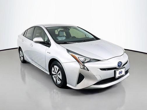 2017 Toyota Prius Four Touring