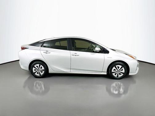 2017 Toyota Prius Four Touring