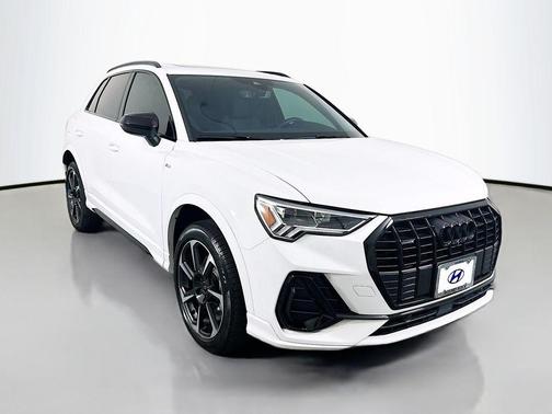 2025 Audi Q3 45 S line Premium
