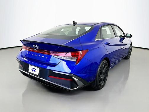 2026 Hyundai ELANTRA SEL