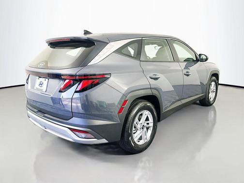 Gray 2026 Hyundai TUCSON SE