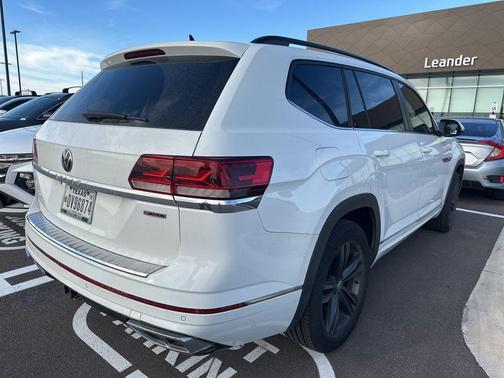 2021 Volkswagen Atlas 3.6 V6 SE w/ Technology R-Line